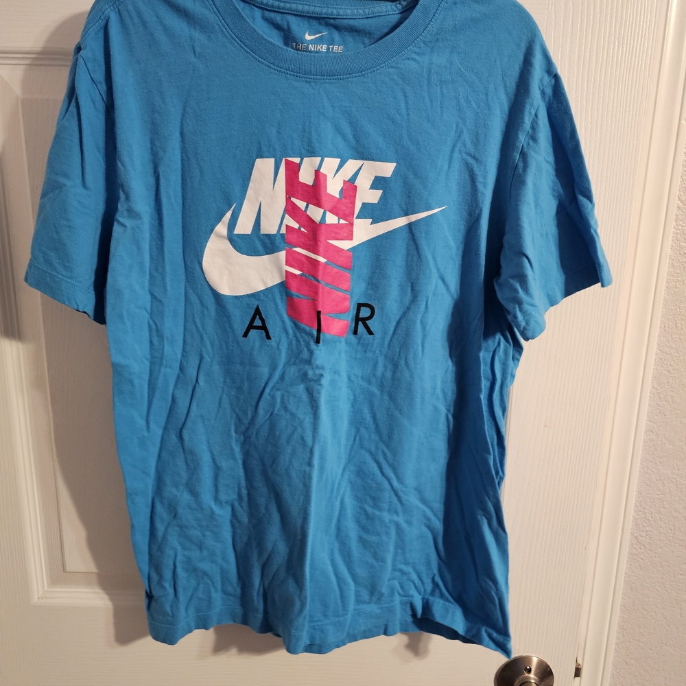 Nike Blue Graphic T-Shirt